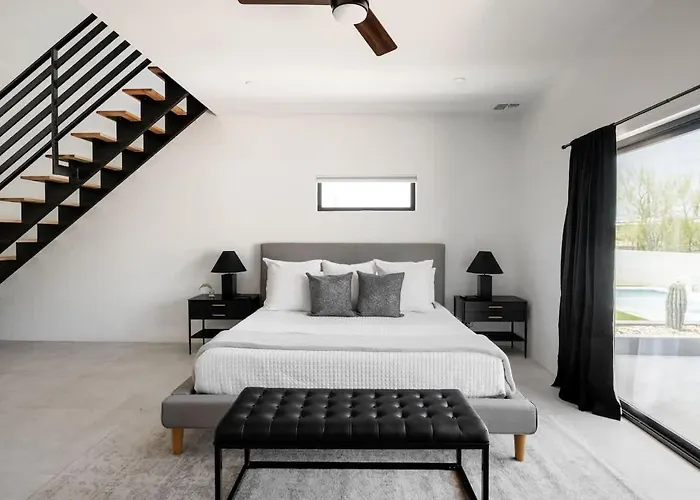 Сasa de vacaciones Foothills Upscale Retreat With Heated Pool Tucson