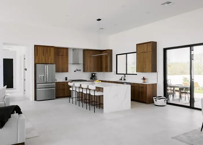 Foothills Upscale Retreat With Heated Pool Сasa de vacaciones Tucson